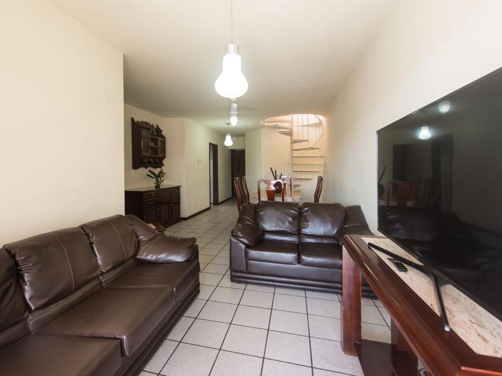 Excelente Cobertura Duplex A 2 Quadras Da Praia Do Forte Com 4 Quartos Cabo Frio Exteriör bild